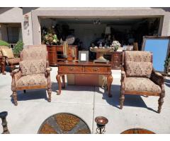 Sale of furniture and decoration