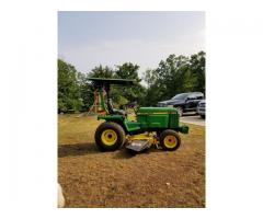John Deer Tractor / attachments