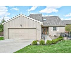 Maintenance Provided Townhome in Lakewood!