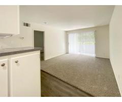 1Bed/1Bath!! Ready to Move-in in Costa Mesa