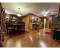 3 Beds 2 Baths House in Matteson