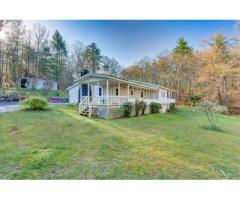 House for sale in Blue Ridge