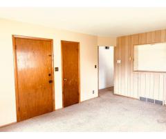 3 Beds 1 Bath Apartment in Milwaukee