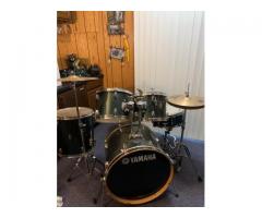 Yamaha Drum set 200$