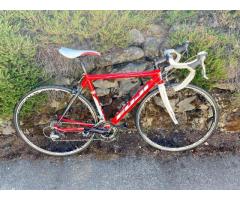 Fuji Roubaix 3.0 Road Bike - Excellent Condition