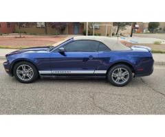 2010 Ford Mustang Convertible 2D