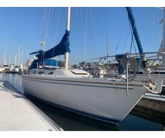 Buy boat and live in marina del Rey for 650$