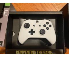 New Scuf Prestige Xbox Controller, White with Accessories