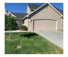 3 Beds 2 Baths Townhouse in Kuna