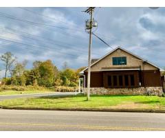 Commerical property for rent in Morganville