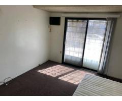 1 Bedroom & shared bathroom with 1 other tenant