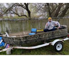 12 ft Jon Boat deep bottom w/ motor and trailer