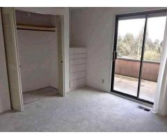 $550 Room in Spacious Sw Hills Home