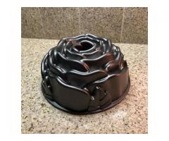 NordicWare Non-Stick 10-Cup Rose Cake Pan