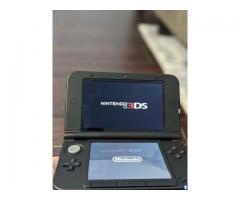 Nintendo 3DS XL w/ Original box, accessories and games