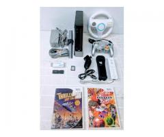 Nintendo Wii w\ 325 Games & More